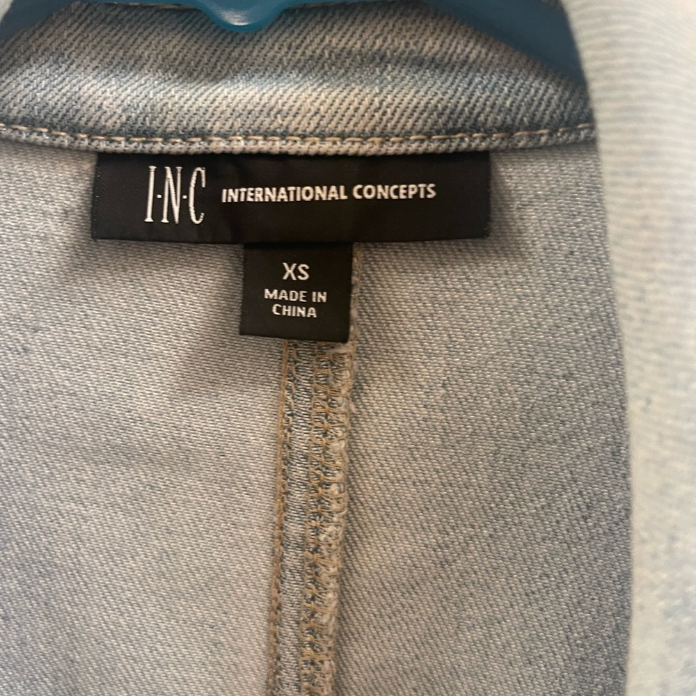 Jeans jacket - Picture 2 of 3